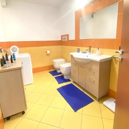Casa-ventidue22 3* سان كاتالدو