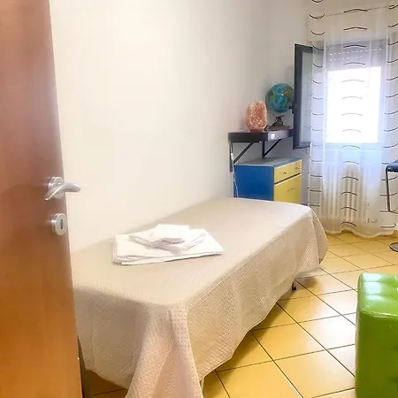 Casa-ventidue22 3* سان كاتالدو